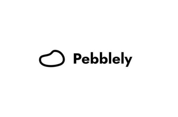 Pebblely Logo - KI-Tool für Produktfotografie, das Hintergrundentfernung und professionelle Bilder generiert.